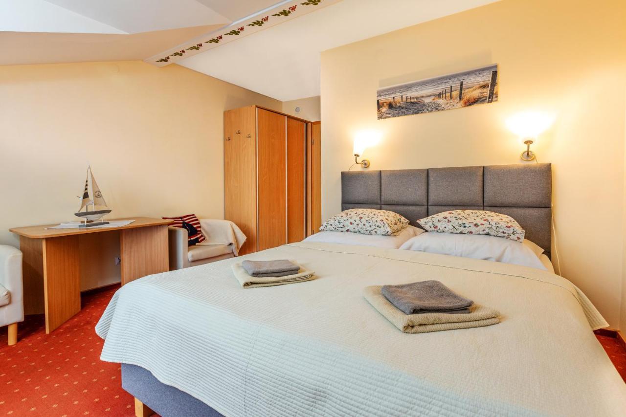 Roza Wiatrow Hotel Wladyslawowo Luaran gambar