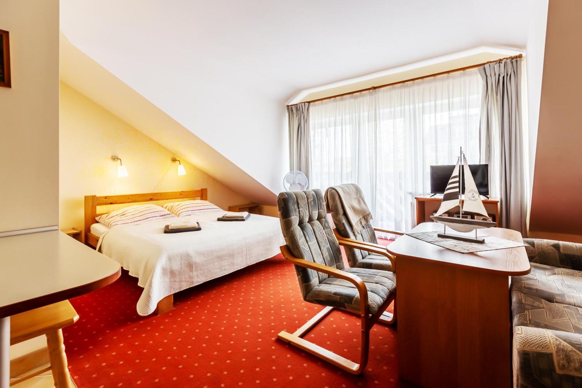 Roza Wiatrow Hotel Wladyslawowo Bilik gambar