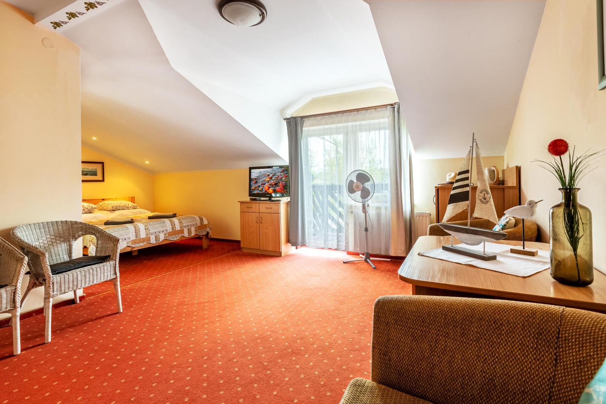 Roza Wiatrow Hotel Wladyslawowo Bilik gambar